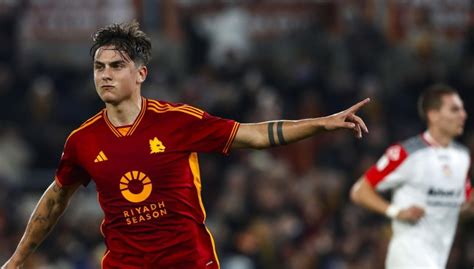 Roma relieved as Dybala avoids serious injury